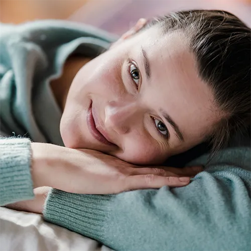 Une maman reposée et souriante